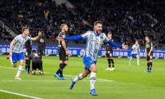 关于柏林赫塔队员面对困境，期待好结果的信息