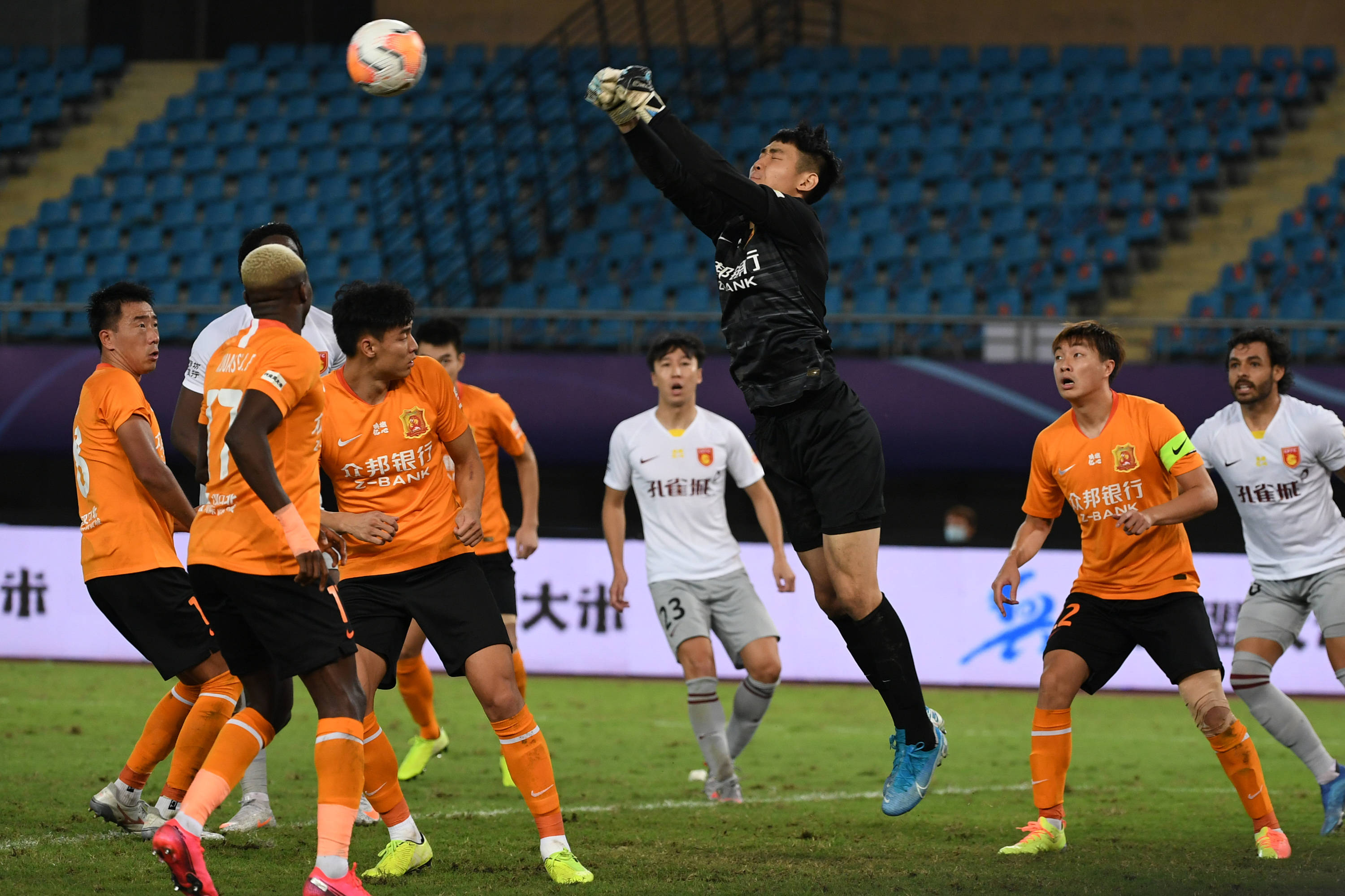 关于武汉卓尔战胜华夏幸福,连胜势头不减的信息 关于武汉卓尔战胜华夏幸福,连胜势头不减的信息