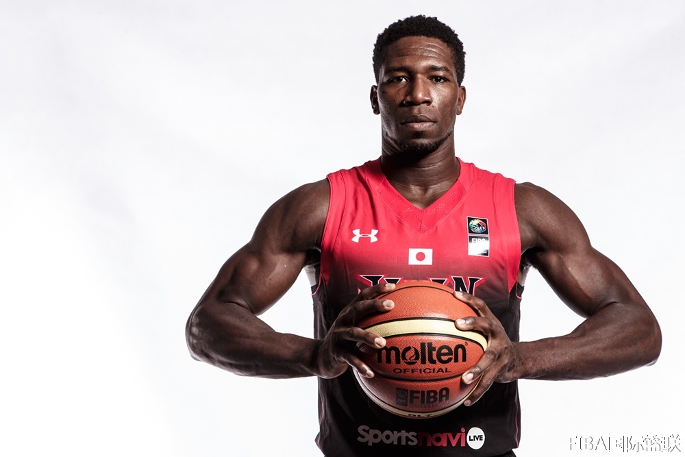 包含举重比赛:伊朗选手实现三连冠的词条 包含举重比赛:伊朗选手实现三连冠的词条