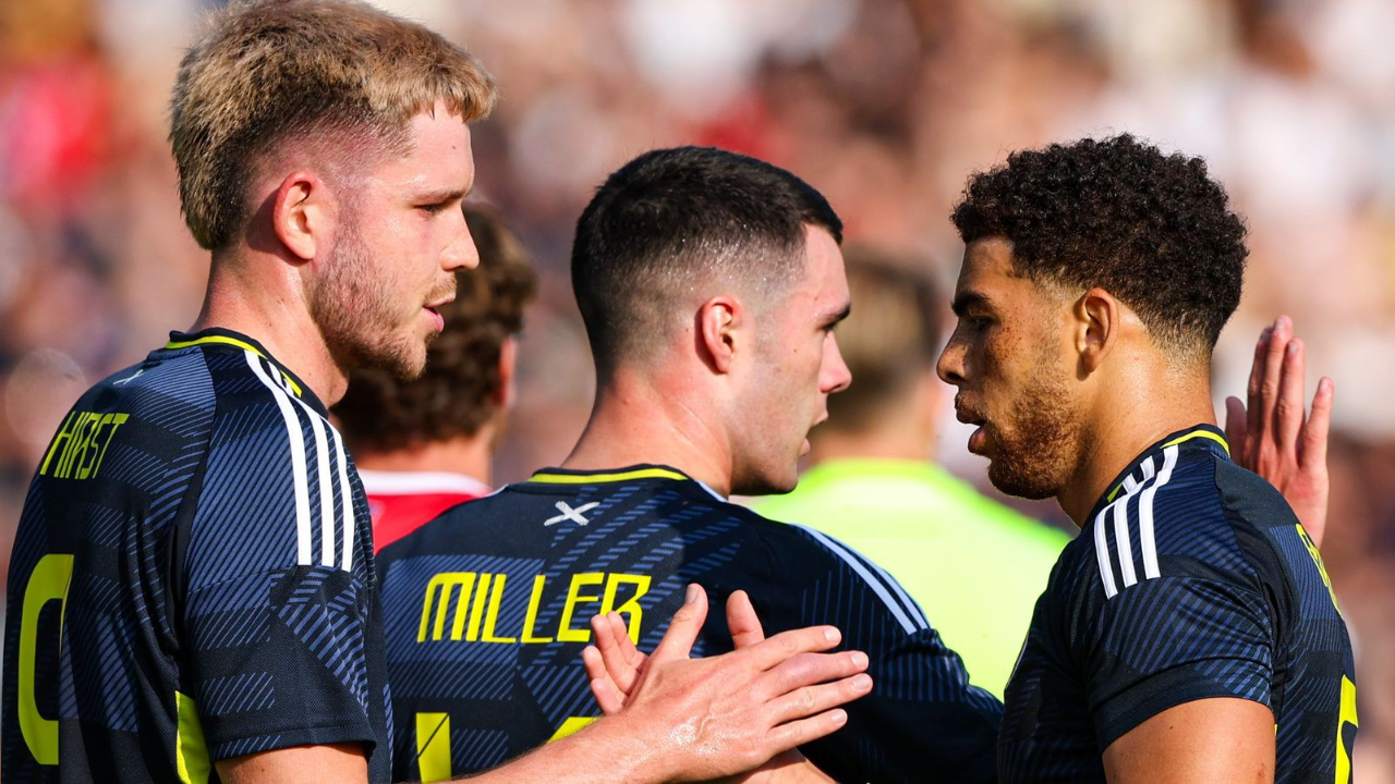 泰国国家队备战,与列支敦士登队角逐 泰国国家队备战,与列支敦士登队角逐