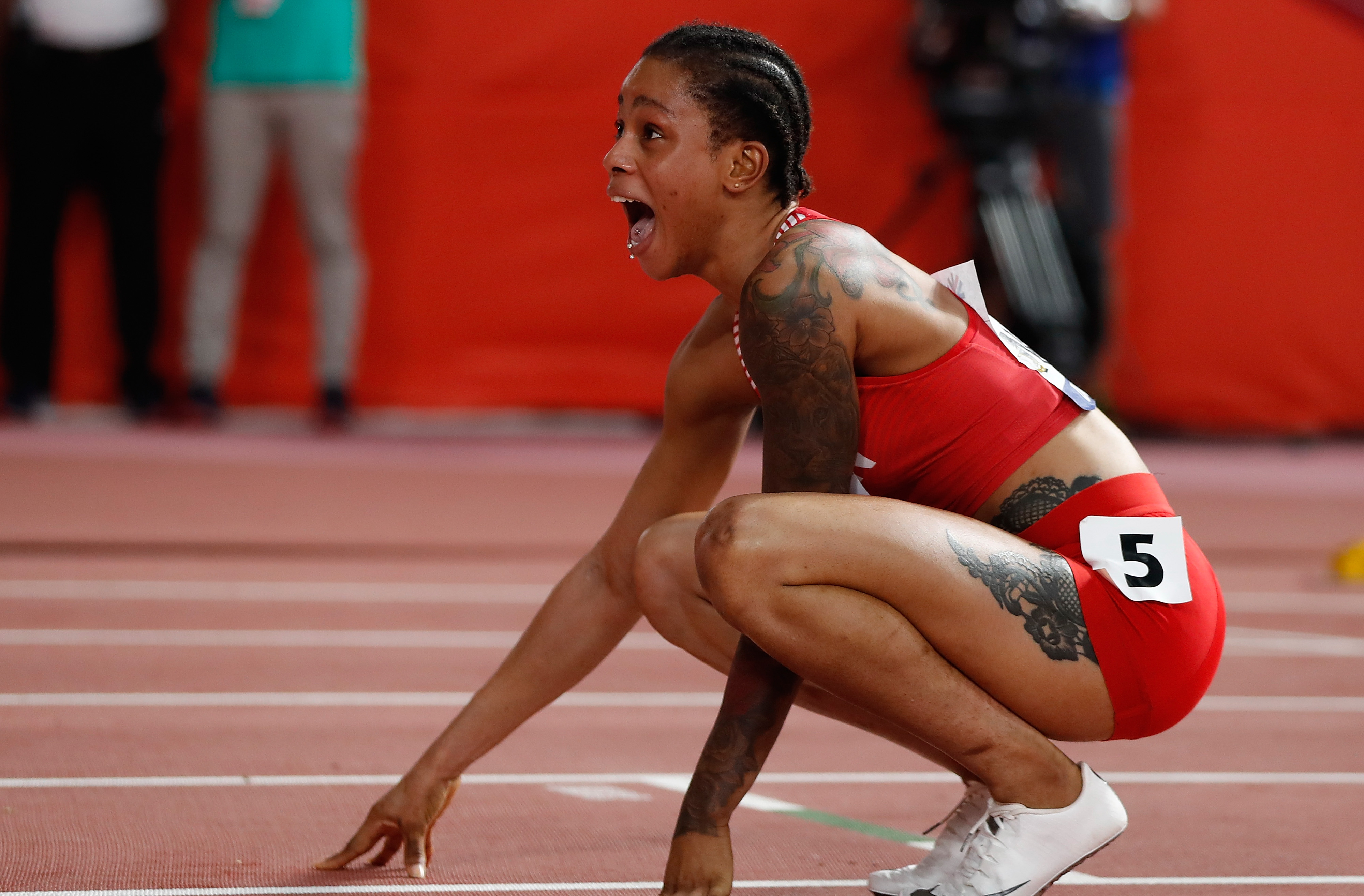 加纳田径运动员夺冠，引发全国狂欢