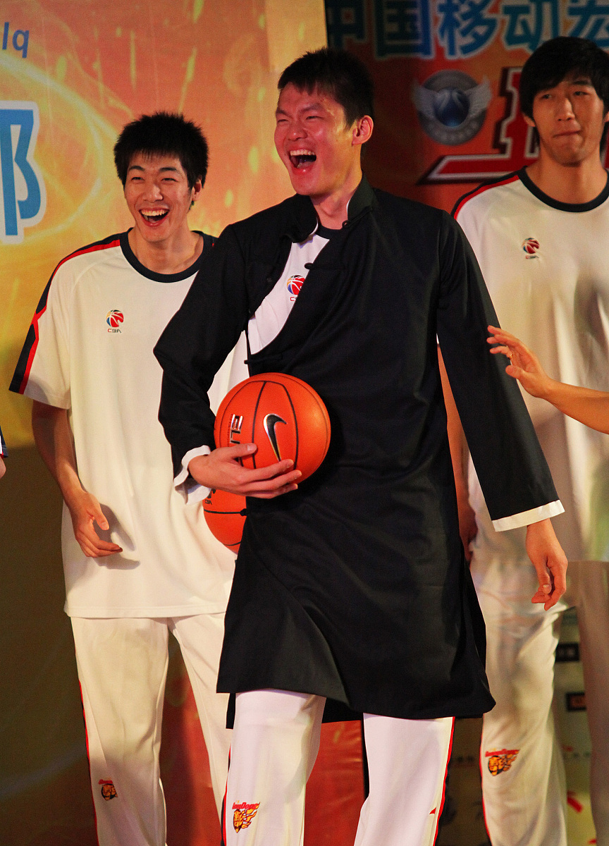 经典对决再现,球迷翘首期盼 经典对决再现,球迷翘首期盼