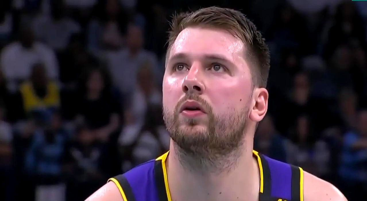 灰熊老板宣布引进顶级球星，誓言要重返总决赛