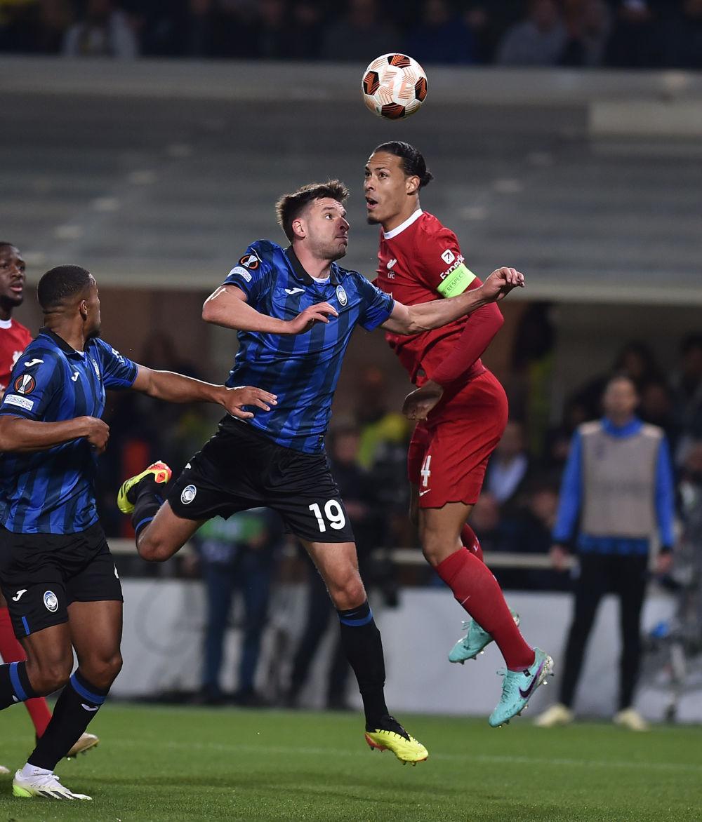 利物浦宣布与球员续约,稳固球队中场实力 利物浦宣布与球员续约,稳固球队中场实力